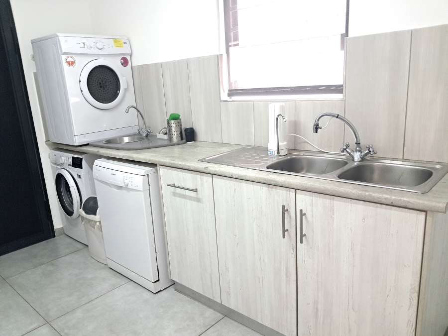 3 Bedroom Property for Sale in Da Gama Bay Western Cape